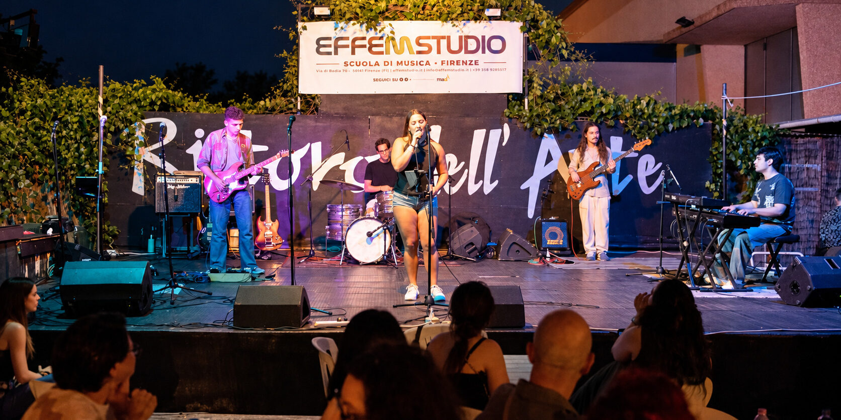 Allievi Effemstudio sul palco durante Exhibition 2026 a Firenze