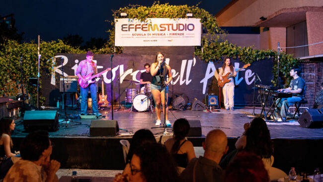 Allievi Effemstudio sul palco durante Exhibition 2026 a Firenze